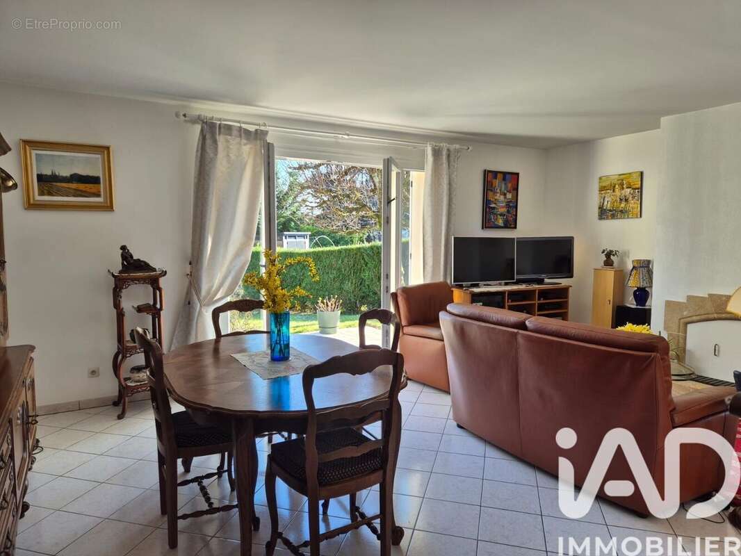 Photo 8 - Maison à RUBELLES