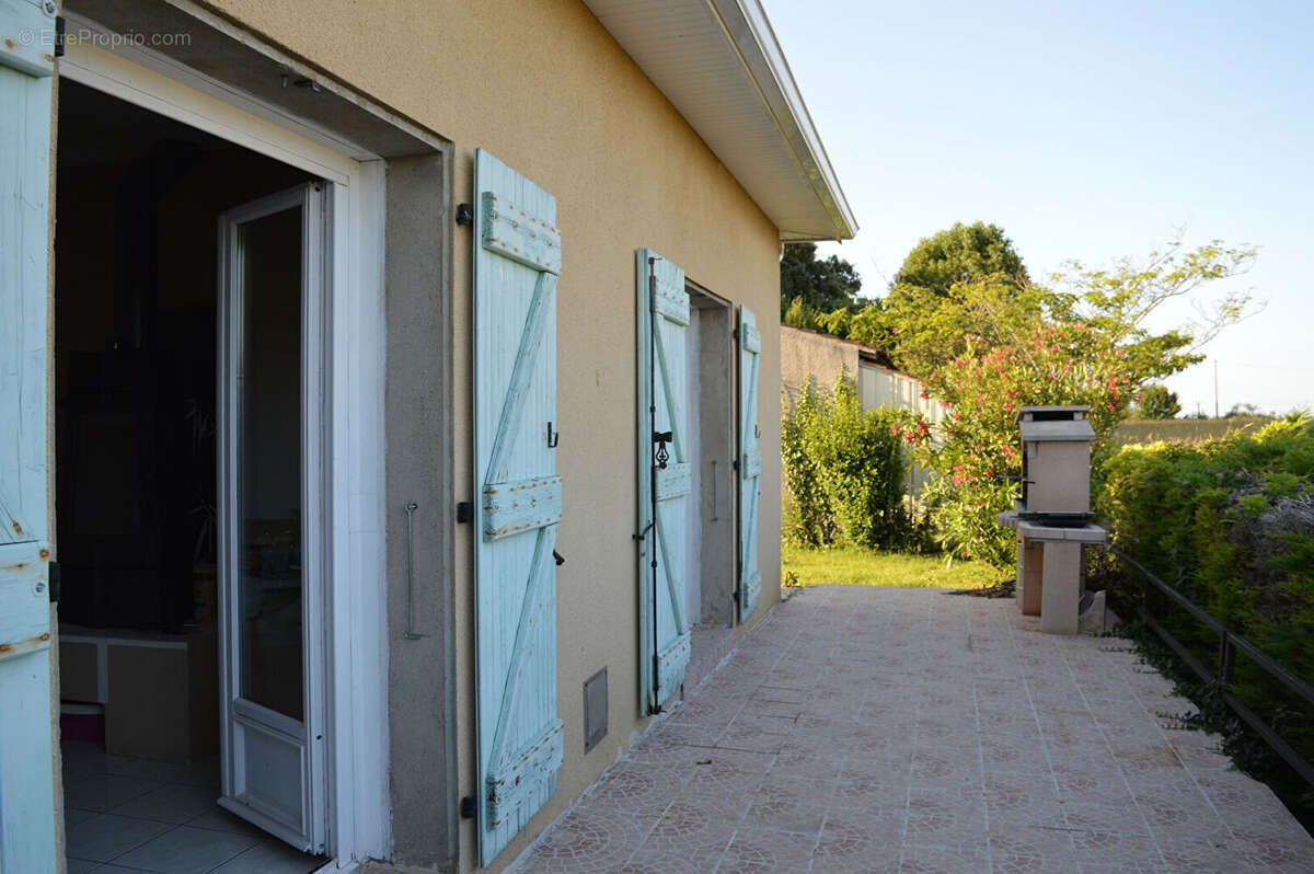 Maison à LAPEYROUSE-FOSSAT