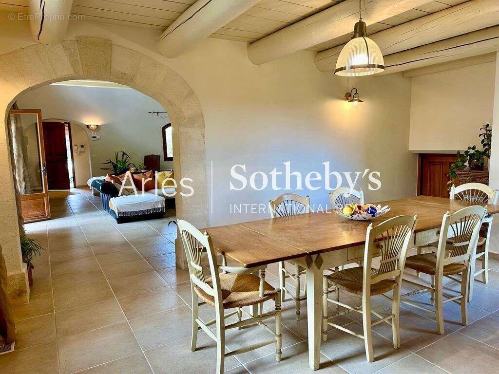 Maison à ARLES