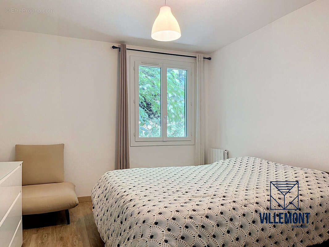 Chambre 12.85m² - Maison à LUNEL-VIEL