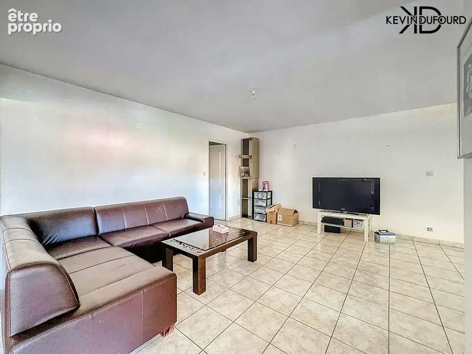 Appartement duplex de 100m² avec terrasse à VALS LES BAINS - photo 4