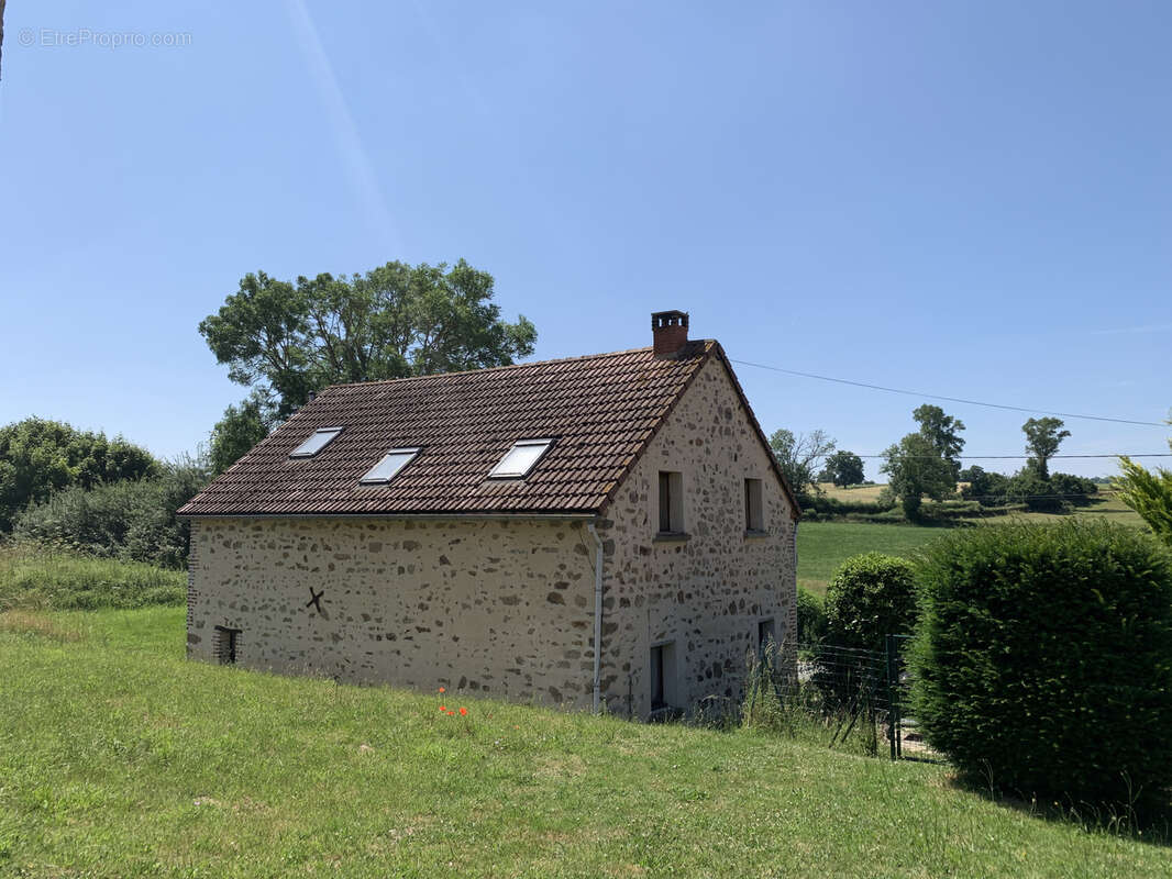 Maison à SAINTE-THERENCE