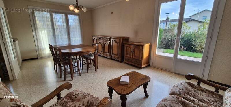 Maison à CHATILLON-SUR-CHALARONNE