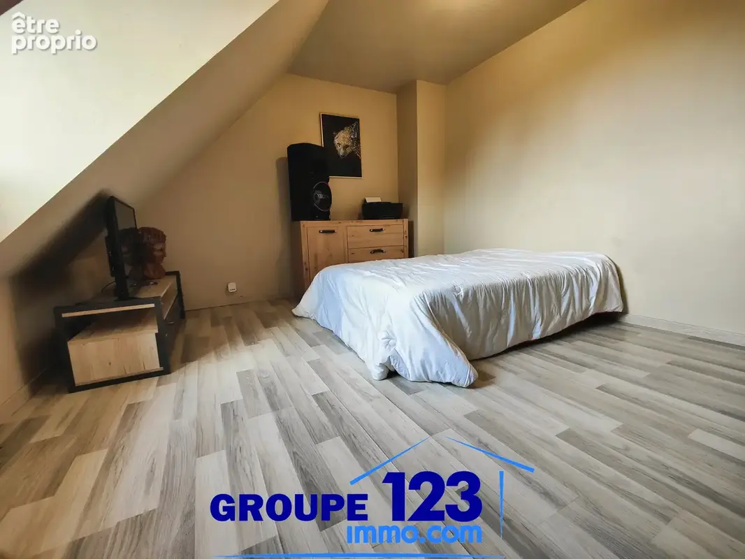 À JOIGNY   Une maison familiale qui a beaucoup à offrir - photo 12