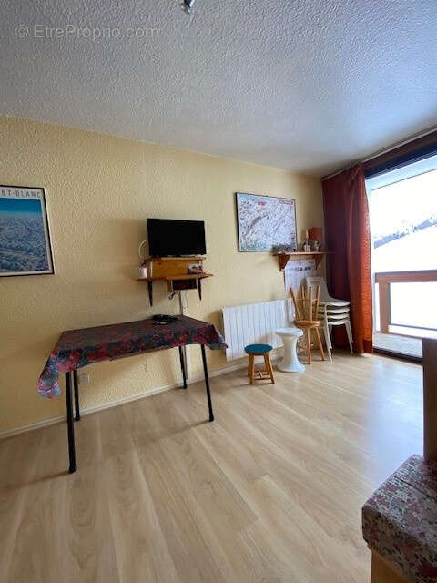 Appartement à LE CHATEL