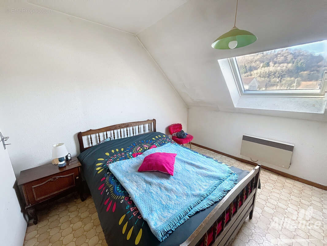 Appartement à PONT-DE-ROIDE
