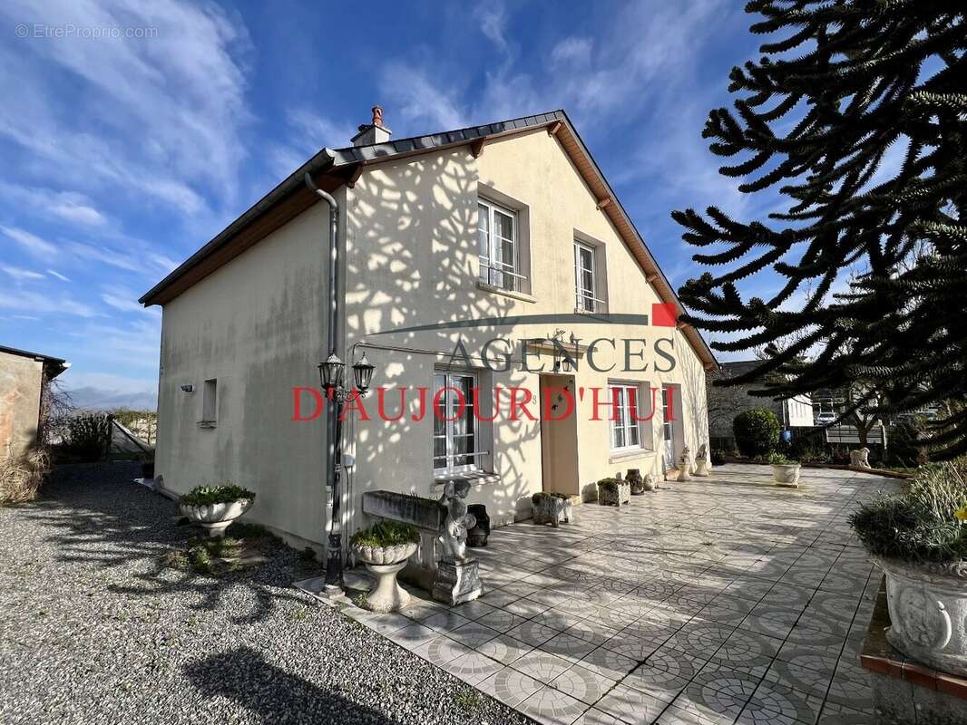 Maison à TILLY-SUR-SEULLES