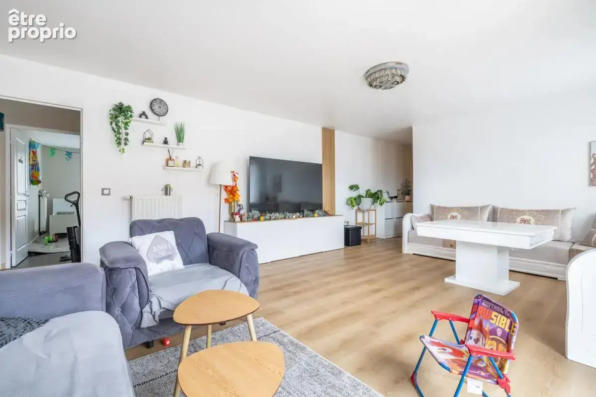 Appartement à CORBEIL-ESSONNES