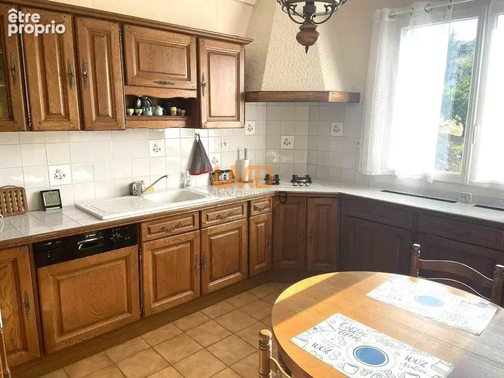 Grande maison avec terrain - photo 4