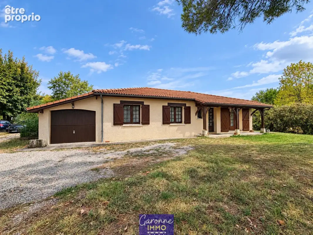 Maison avec triple garage sur 1 hectare - photo 1
