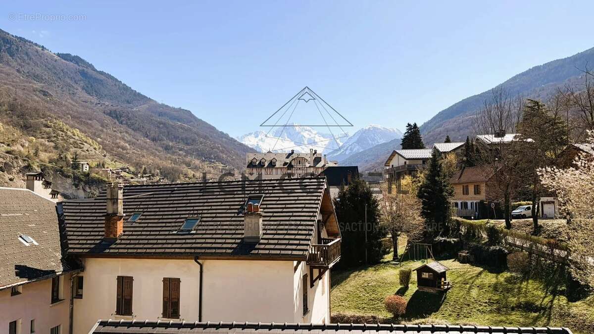 Appartement à BRIDES-LES-BAINS