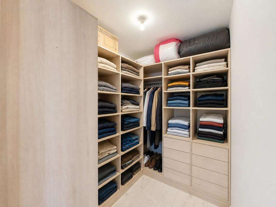 Maison récente de 5 pièces de 133 m² à Saint-Denis-de l'Hôtel - photo 17