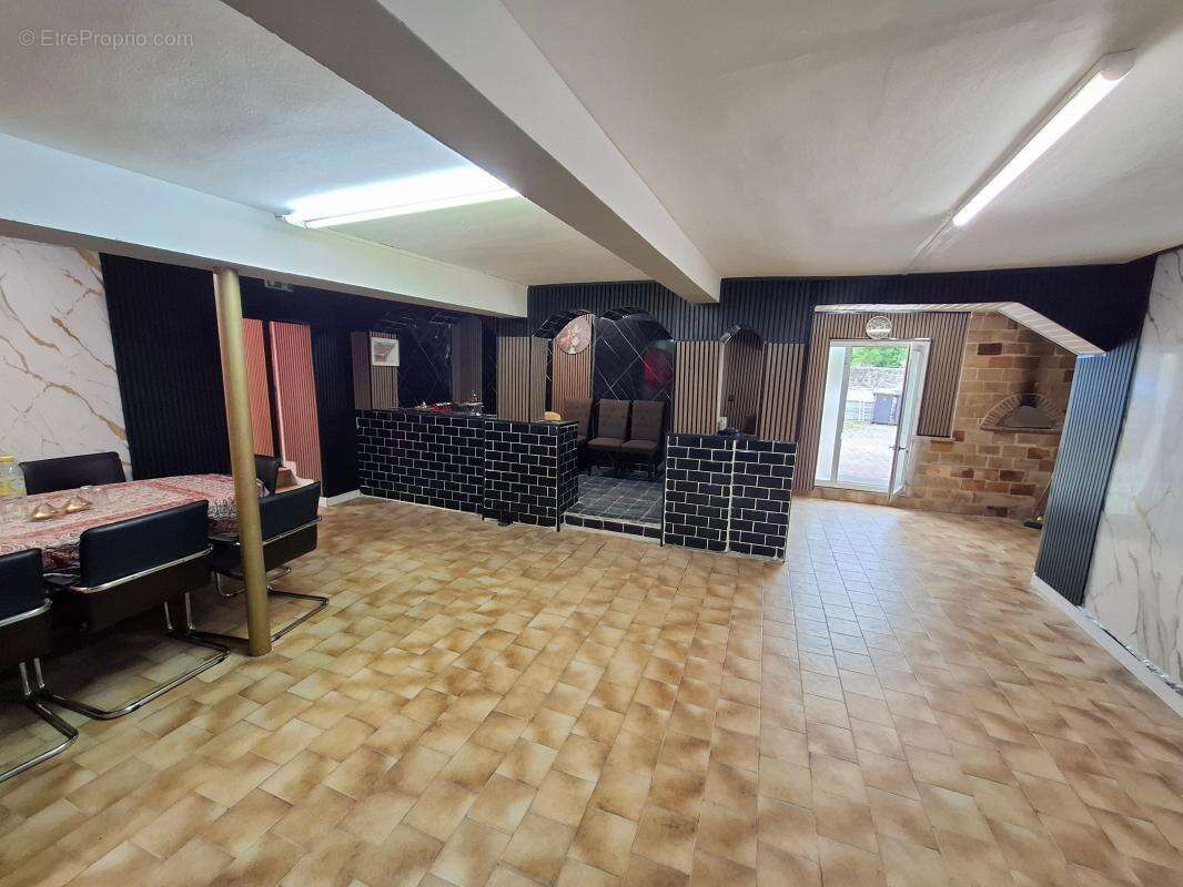 Maison à CUISE-LA-MOTTE