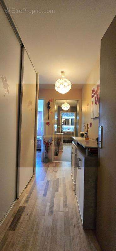 Appartement à LEVES