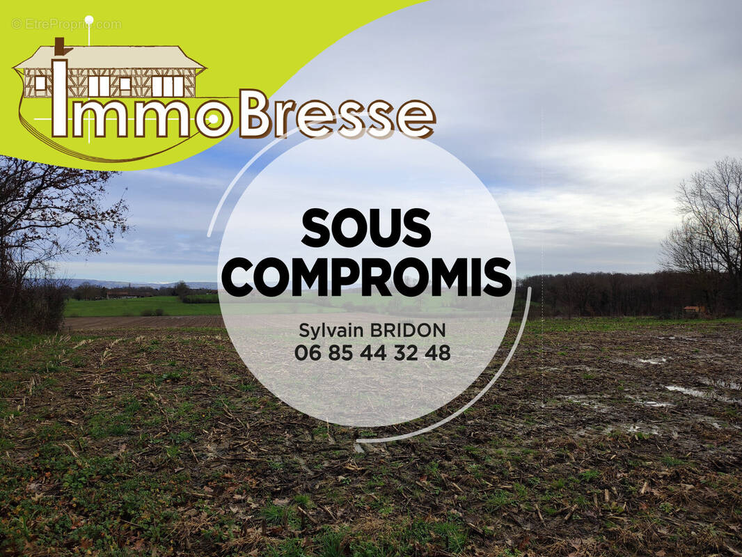 Terrain à LESCHEROUX