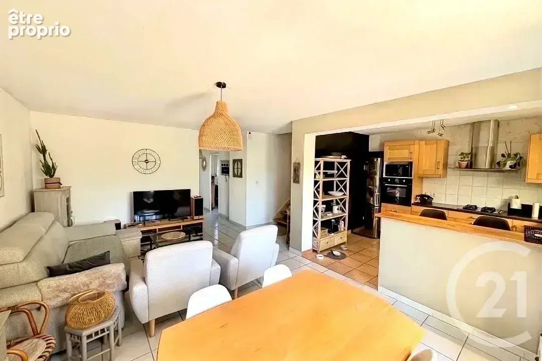 Maison 84 m² à La Salvetat-Saint-Gilles  - photo 6