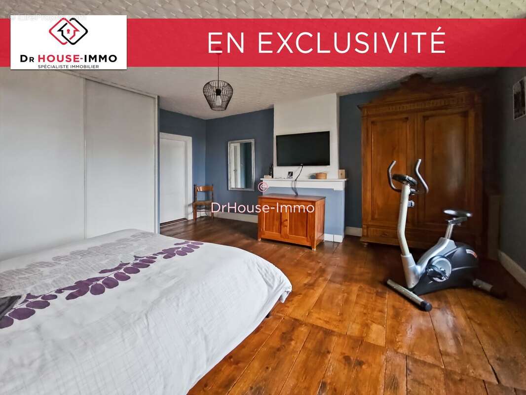 Maison 262 m² à Soleymieux  - photo 16