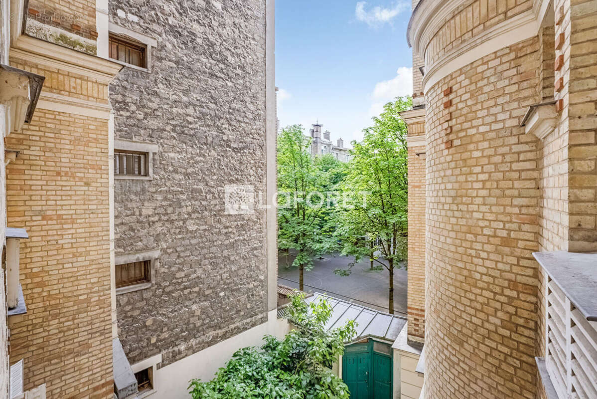 Appartement à PARIS-12E