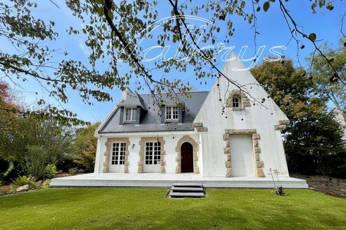 Maison à CLOHARS-CARNOET