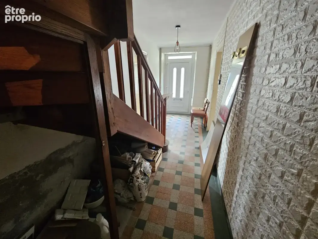 Maison de bourg avec garage - photo 2