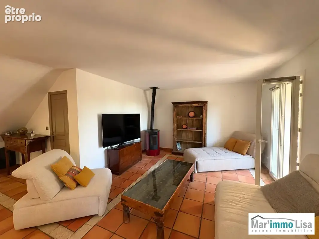 Maison 6 pièces 241 m² à vendre à Saint-Mitre-Les-Remparts (13920) - photo 7