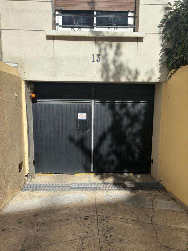 Parking à ASNIERES-SUR-SEINE