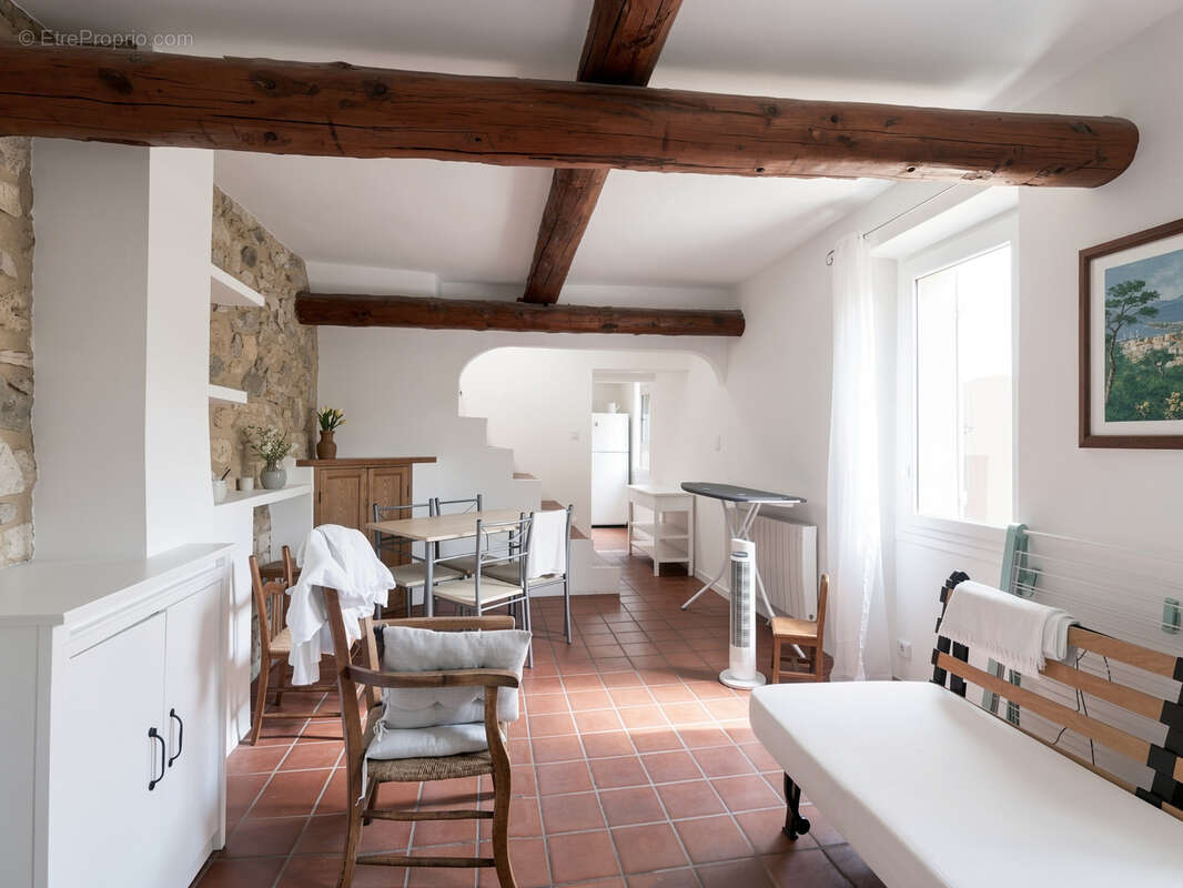 Maison à MEYRARGUES