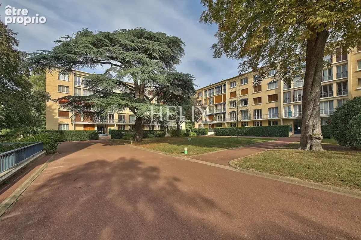 Appartement 91,10 M² ascenseur Saint-Germain-en-Laye  8' minutes RER A, 3ème chambre possible - photo 3