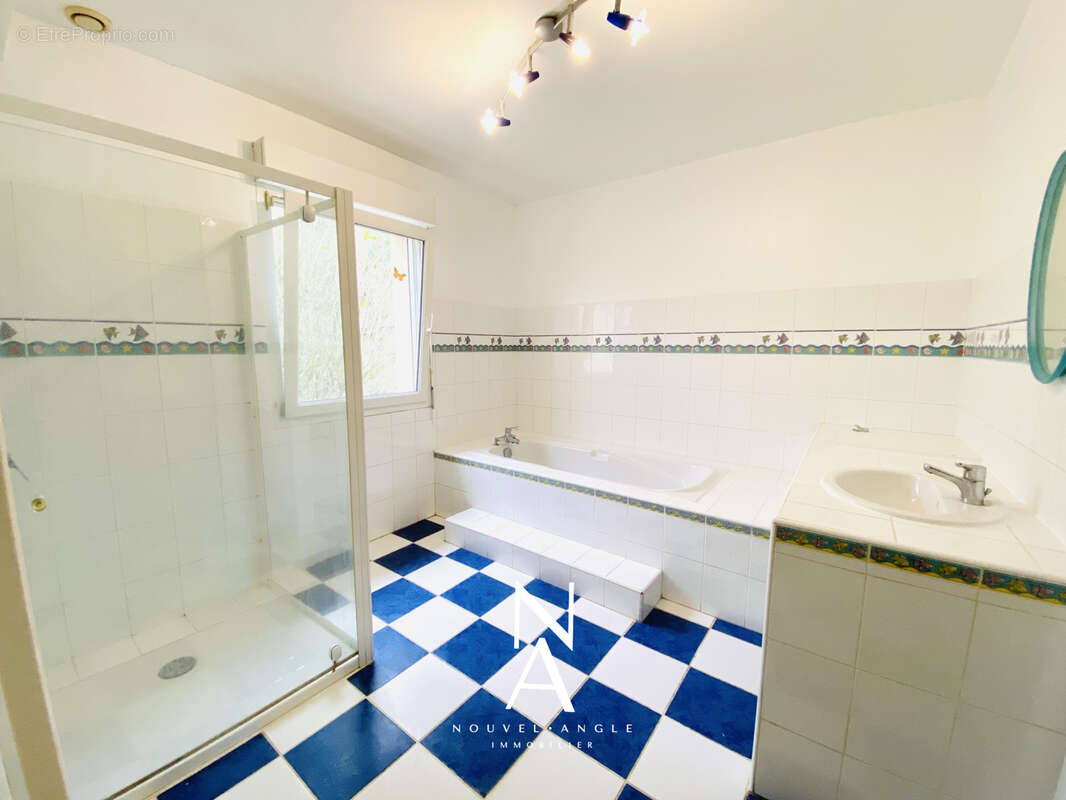 Maison à FRANCHEVILLE