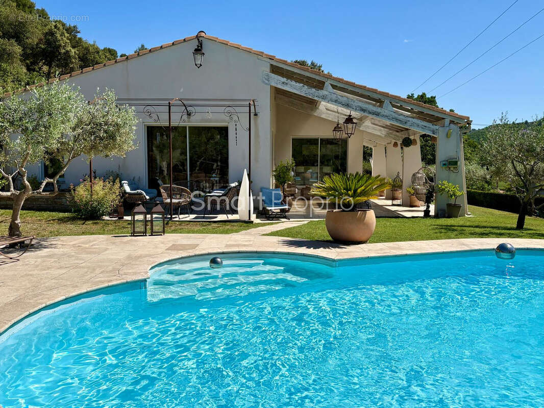 Maison à ALLEMAGNE-EN-PROVENCE