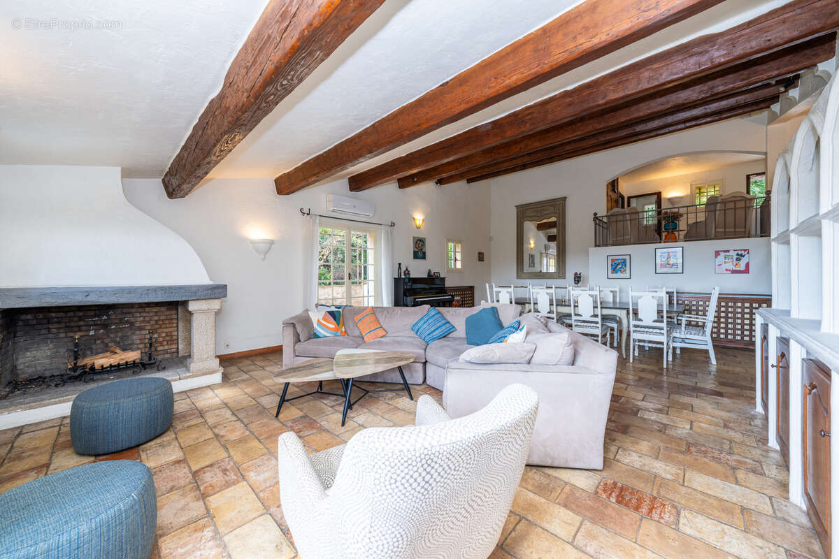 Maison à LA COLLE-SUR-LOUP