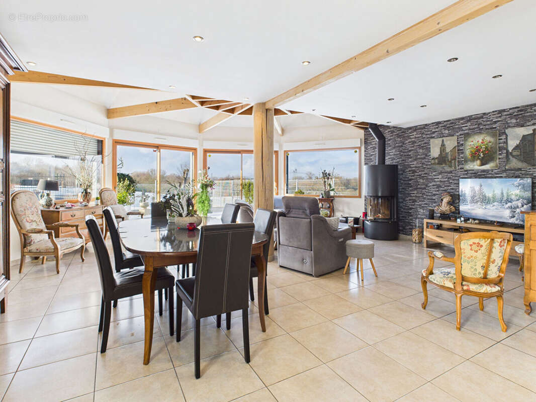 Maison à DREUIL-LES-AMIENS