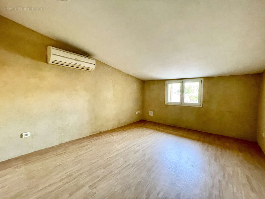 5 min de vaison - maison de village avec garage - photo 4