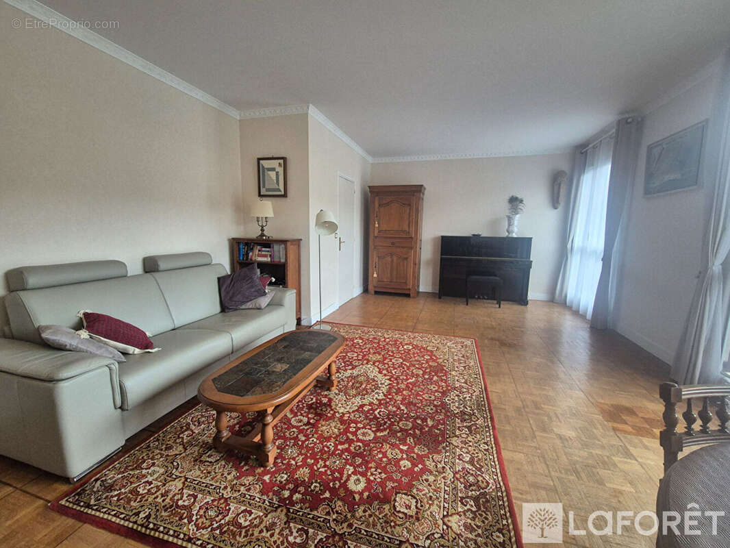 Appartement à VILLEBON-SUR-YVETTE