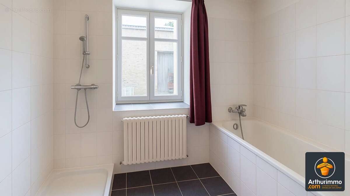 Maison à SAINTE-CATHERINE