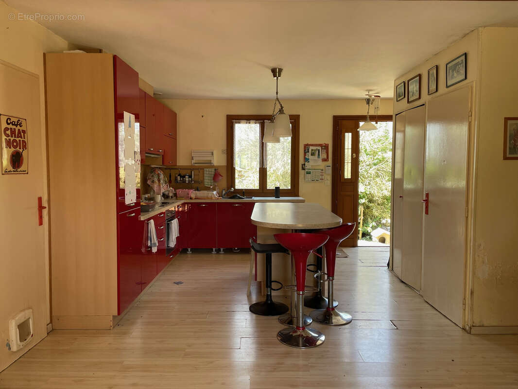 Maison à CHARTRONGES