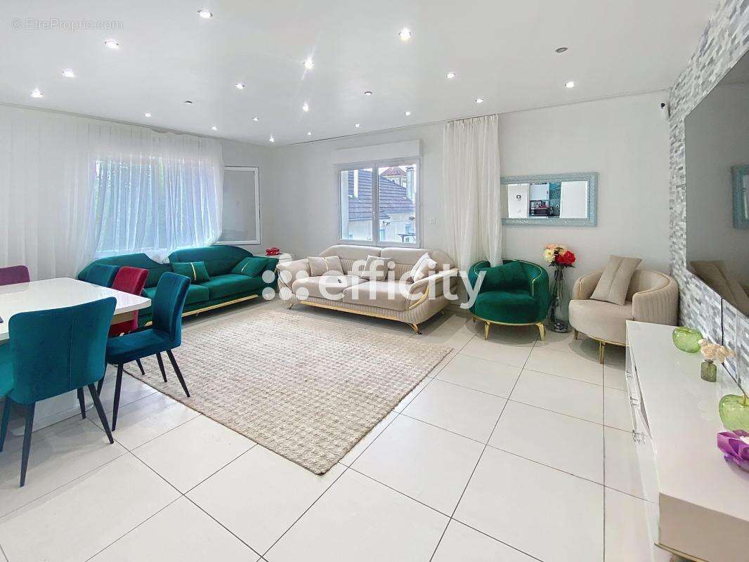 Maison 135 m² à Villemandeur  - photo 11