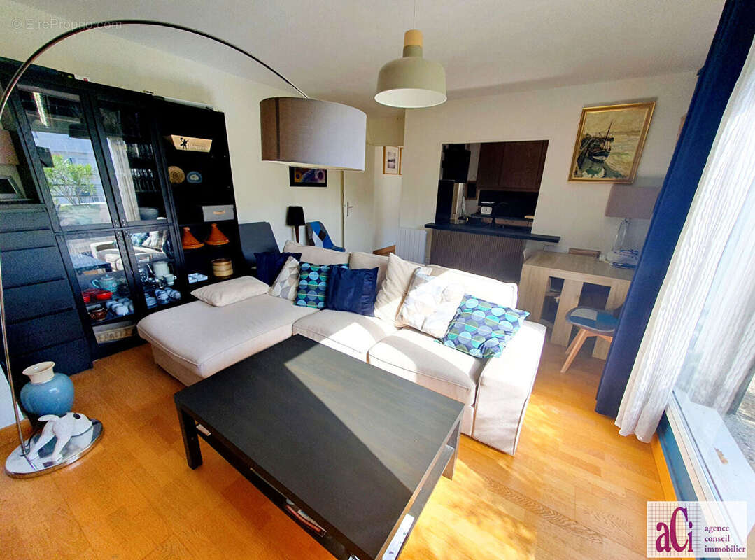 Appartement à L'HAY-LES-ROSES