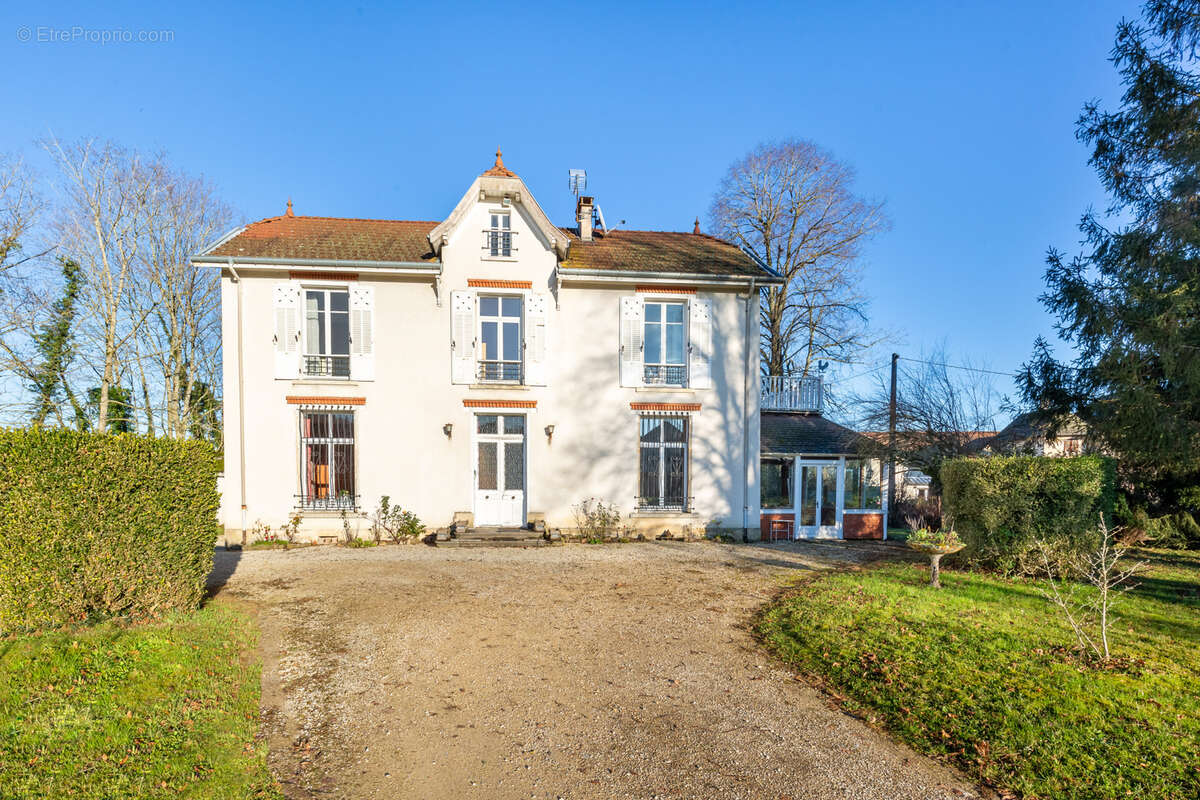 Maison à SAINT-ANDRE-LE-GAZ