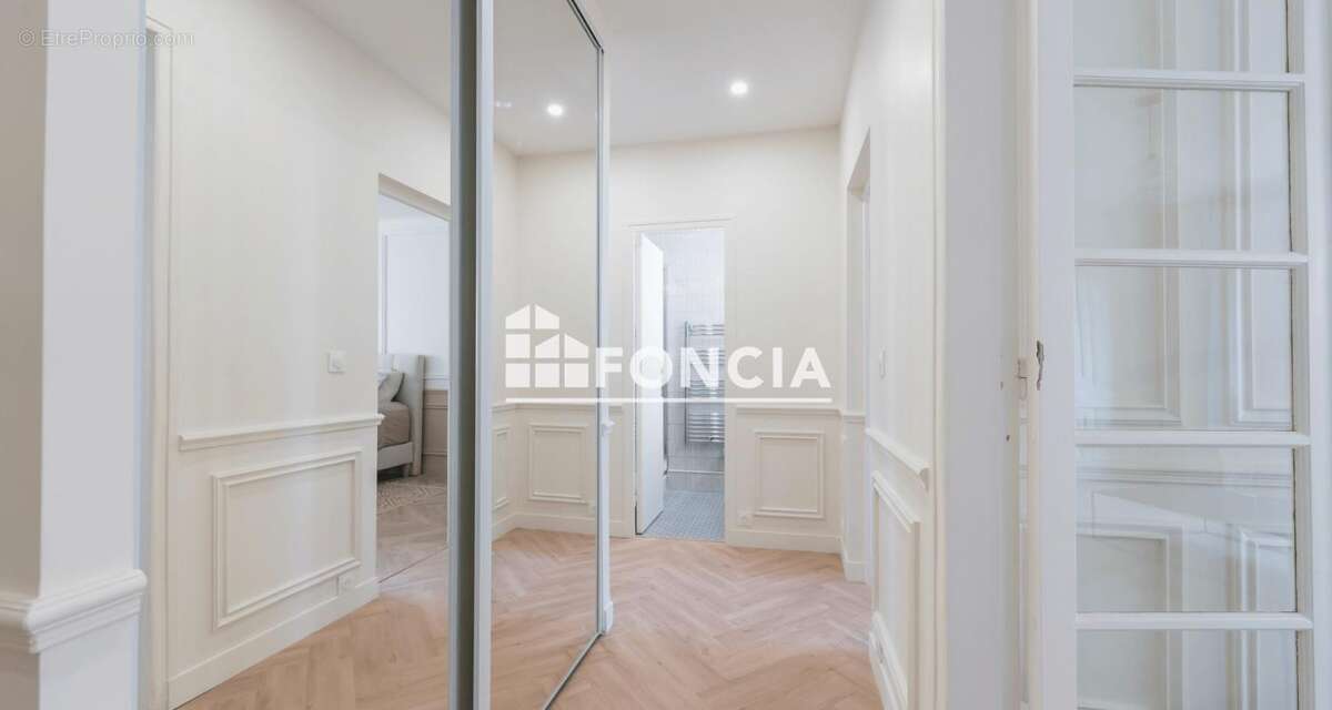 Appartement à PARIS-19E