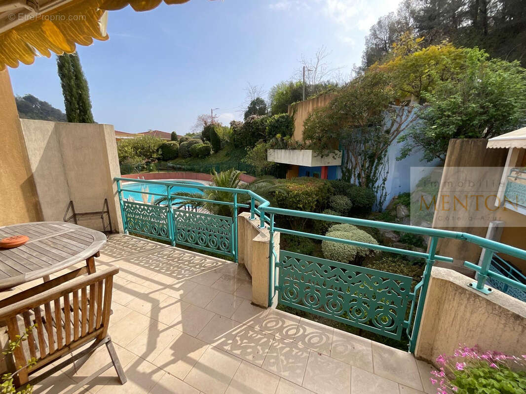 Appartement à ROQUEBRUNE-CAP-MARTIN
