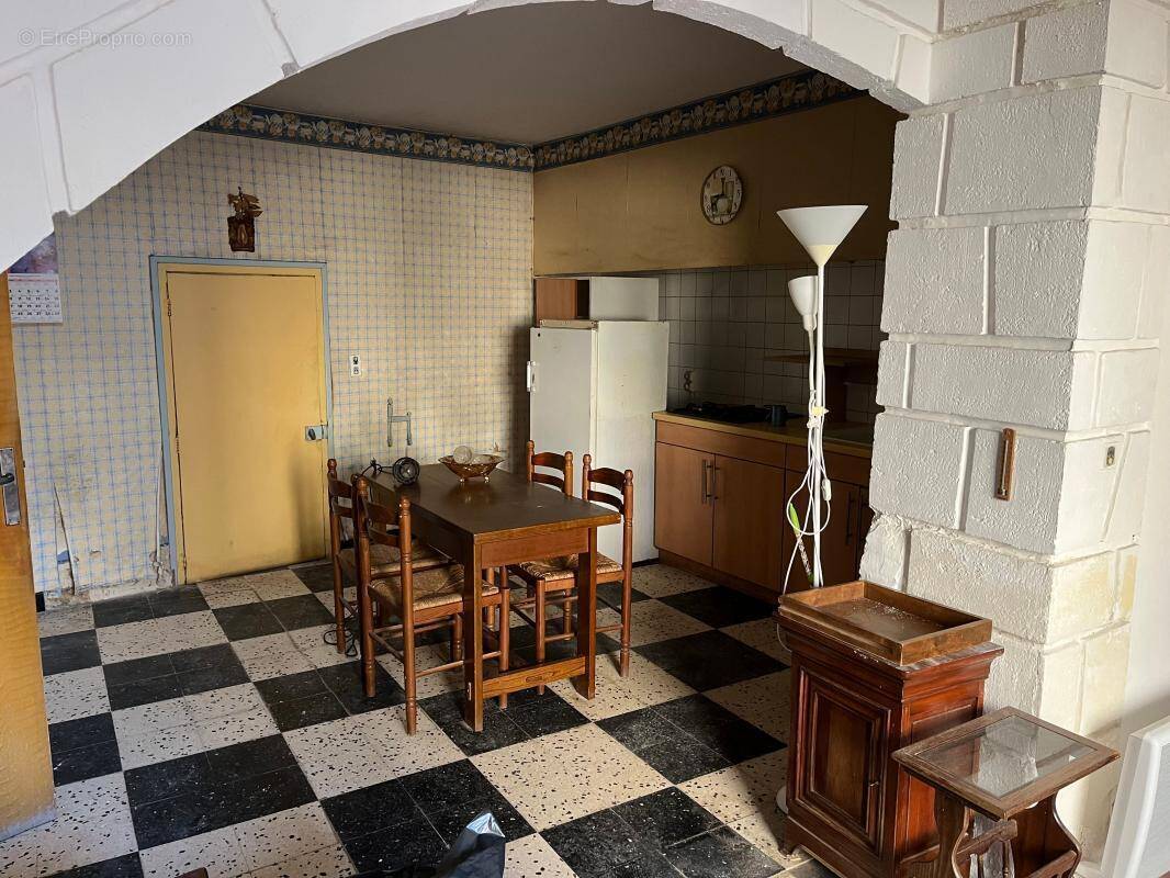 Maison à VILLEVEYRAC