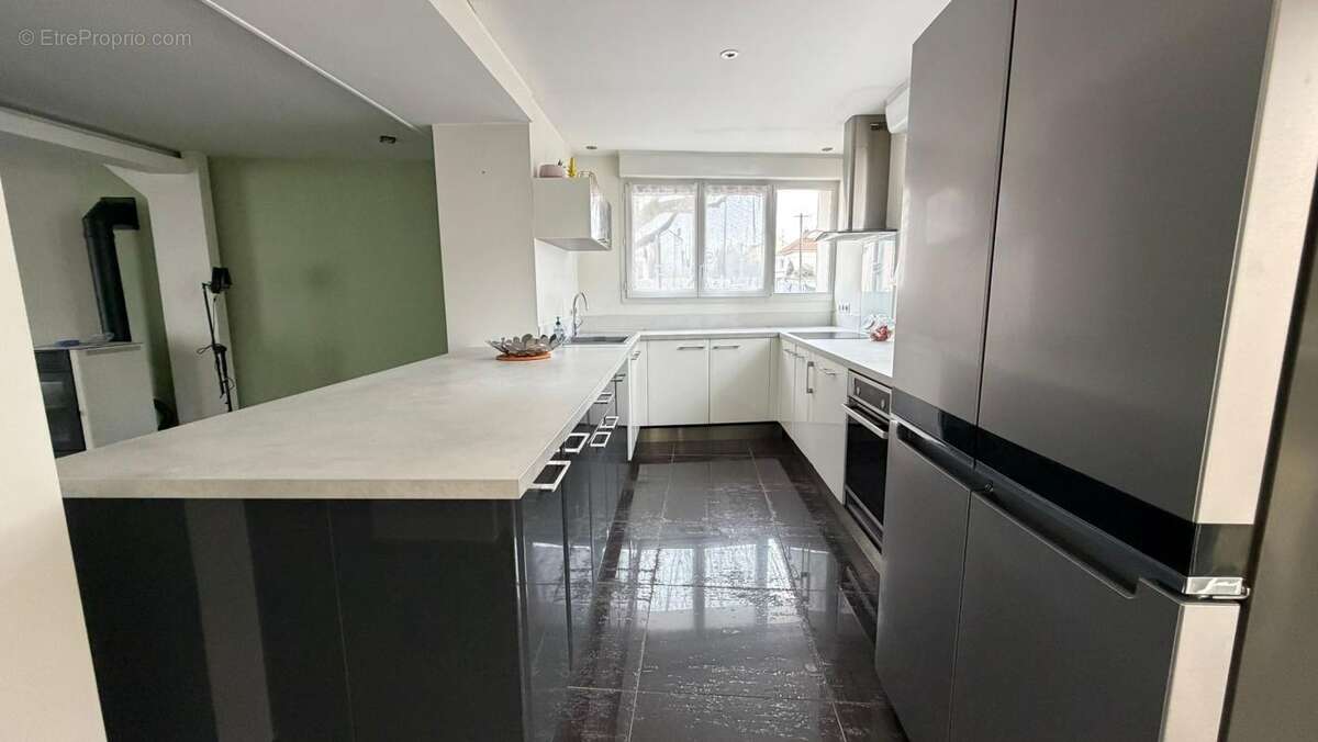 Maison à NEUILLY-PLAISANCE