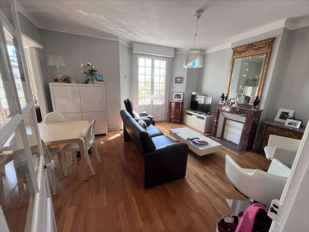 Appartement 85 m² à Reims  - photo 2