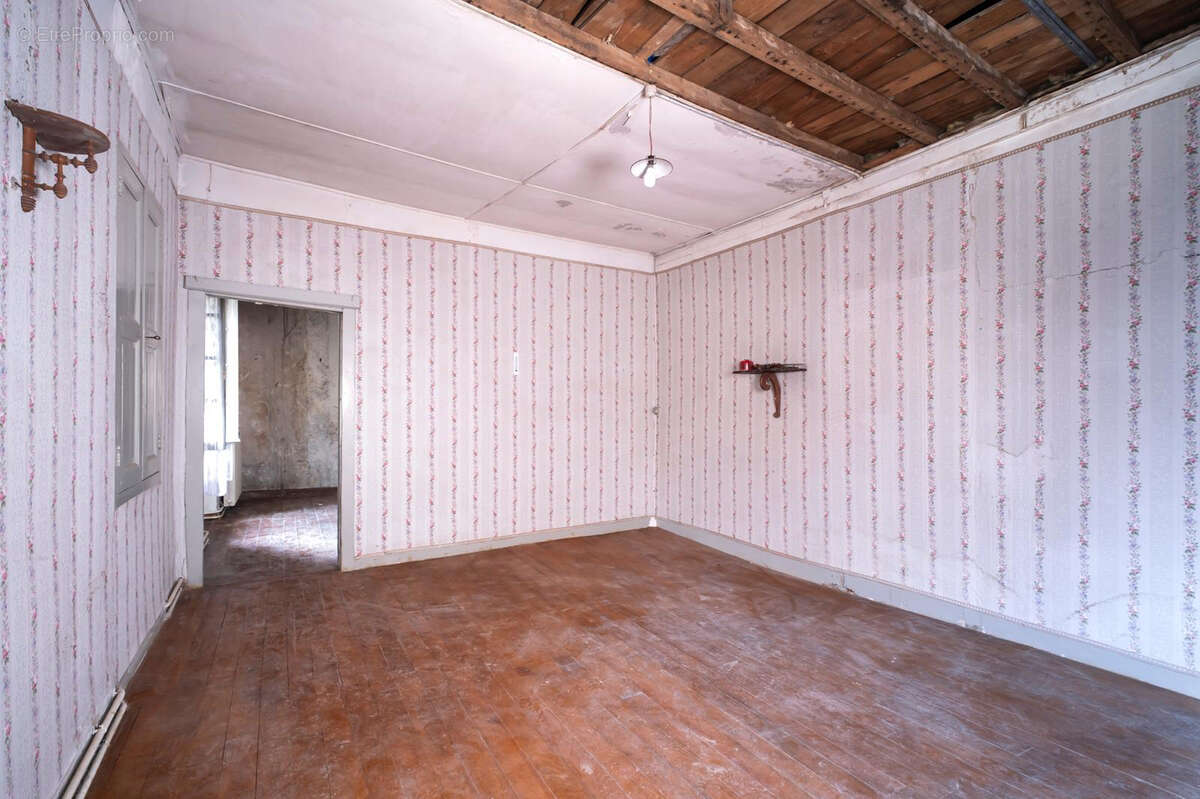 Maison à LAURE-MINERVOIS
