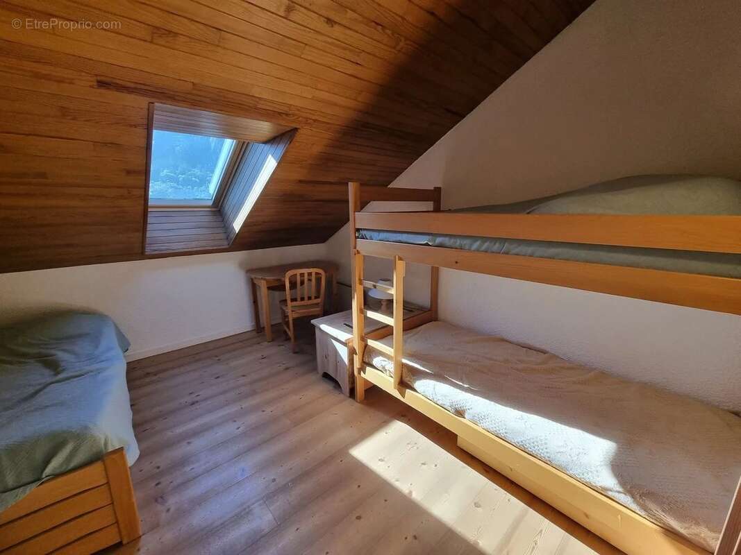Appartement à LA SALLE-LES-ALPES