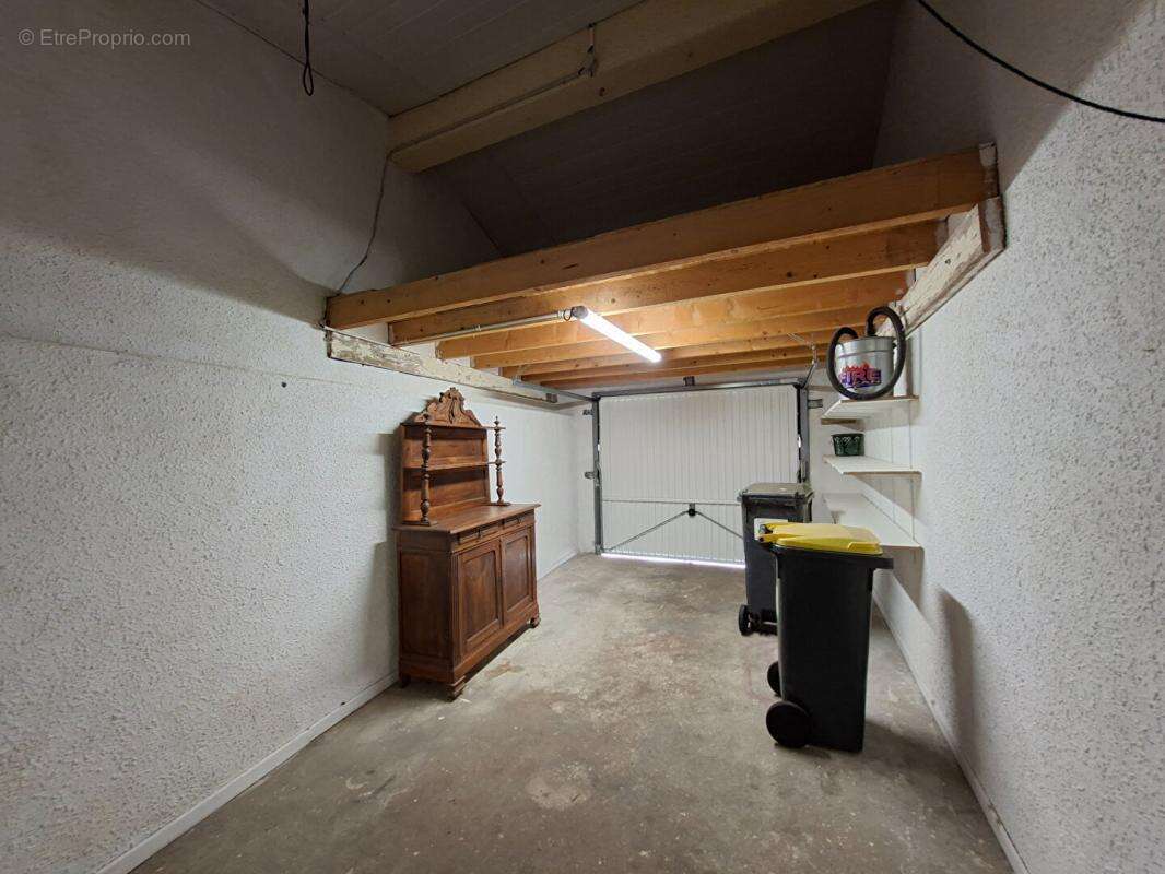 Jolie petite Maison  en pierre Saint-Estèphe 5 pièce(s) 80 m2 - photo 18