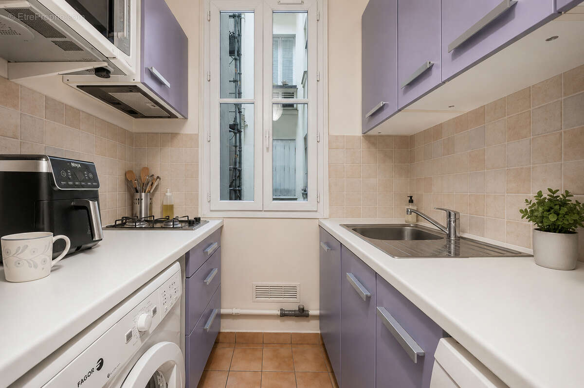 Appartement à PARIS-14E