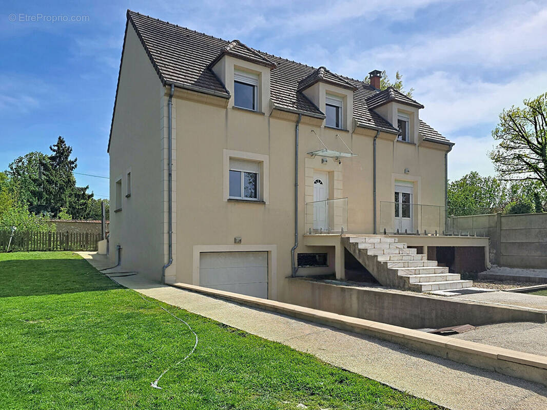 Maison à VERNOUILLET