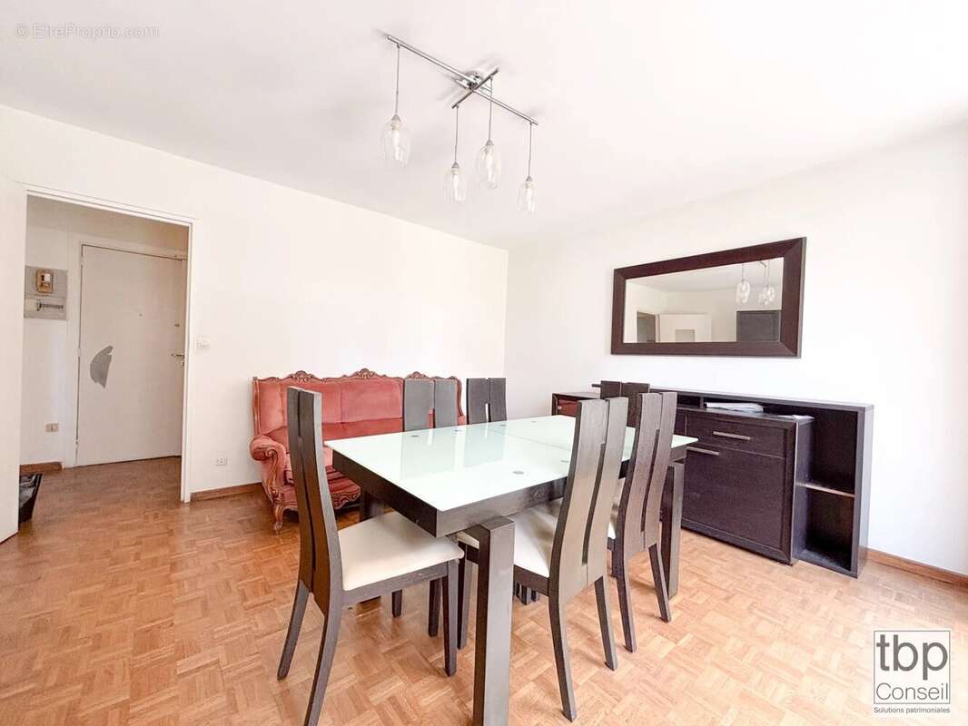 Appartement à MARSEILLE-3E